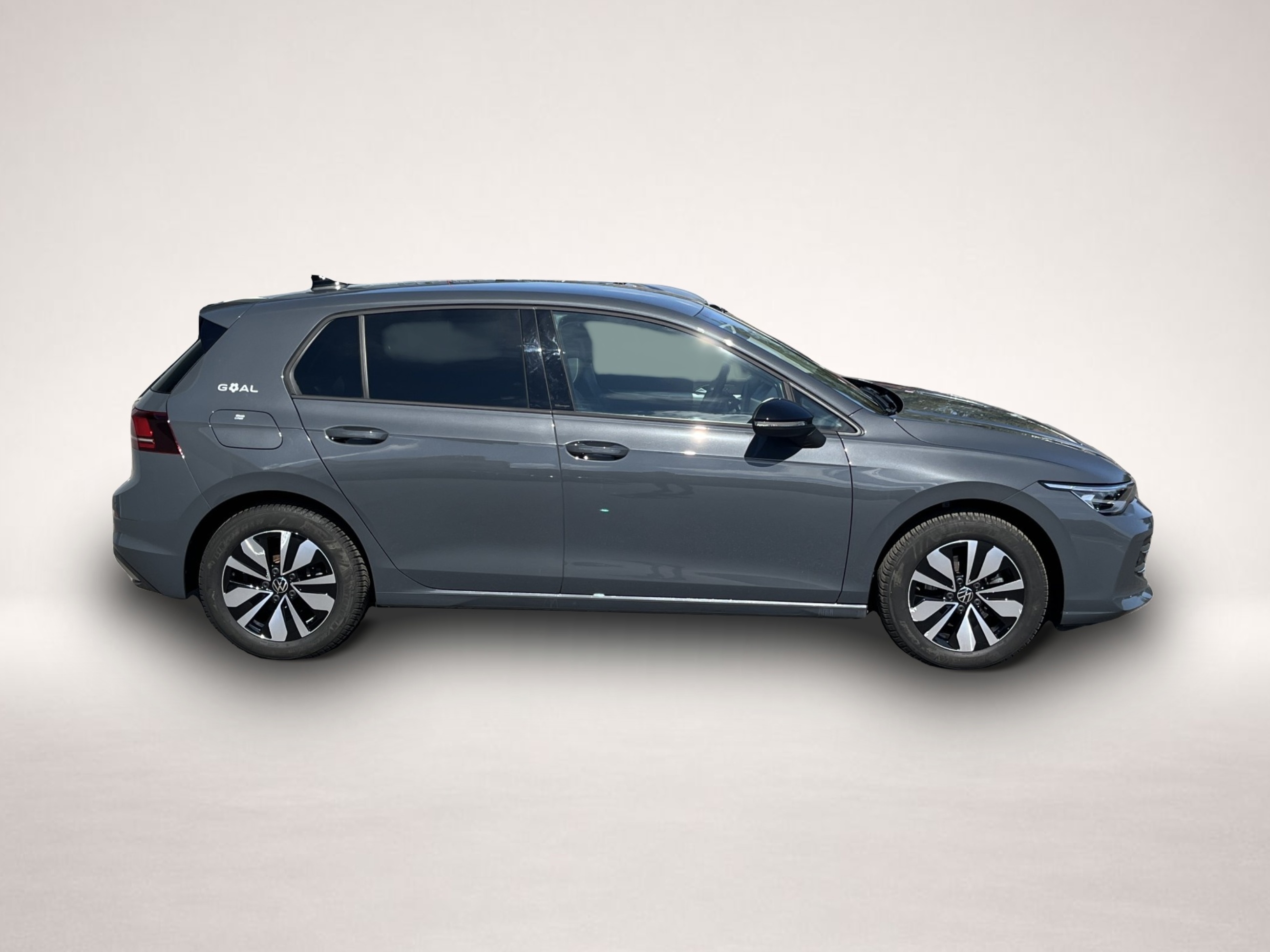 Volkswagen Golf (10/2025, Benzin)