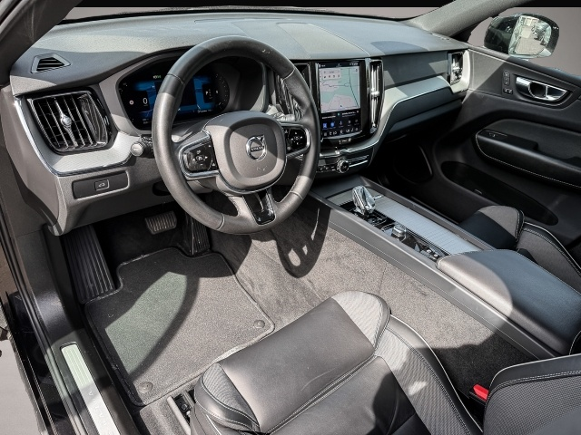 Volvo XC60 (03/2024, Benzin)
