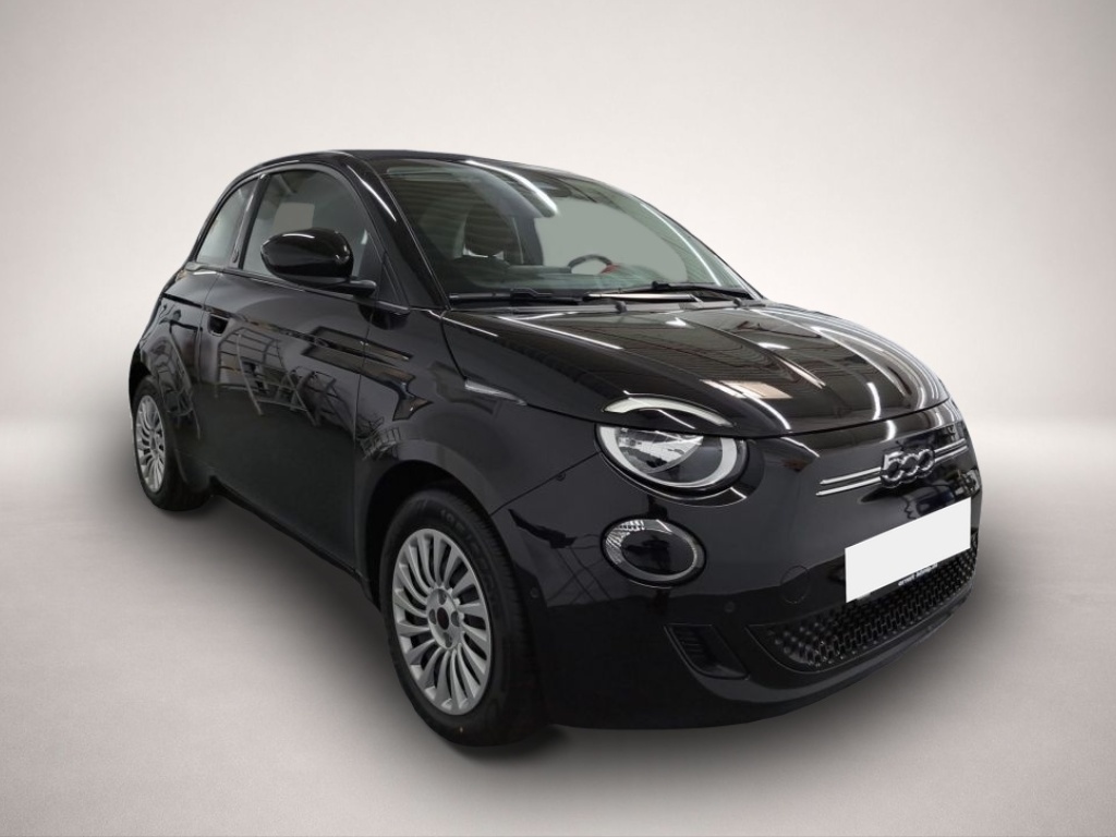 Fiat 500e, image 2 of 4