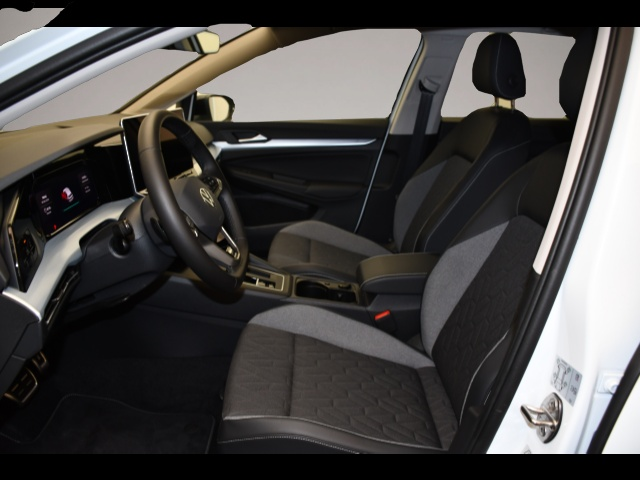 Volkswagen Golf (09/2025, Hybrid (Benzin/Elektro))