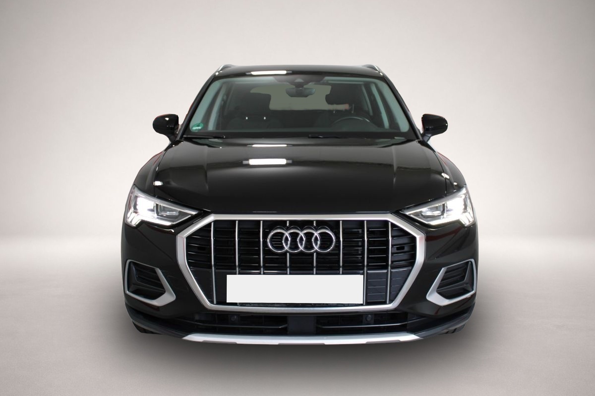 Audi Q3 (04/2022, Benzin)