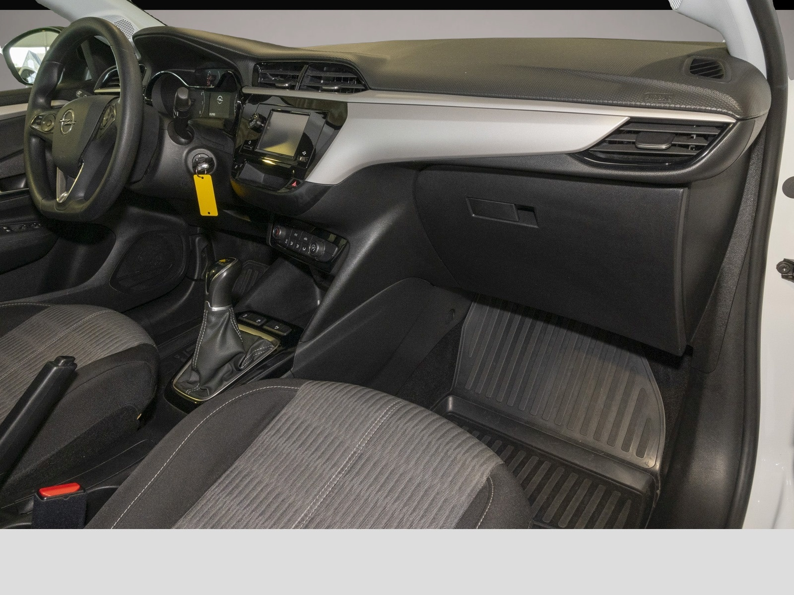 Opel Corsa (04/2022, Benzin)