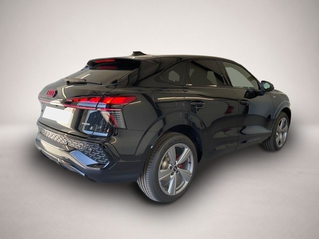 Audi Q3 (06/2026, Benzin)