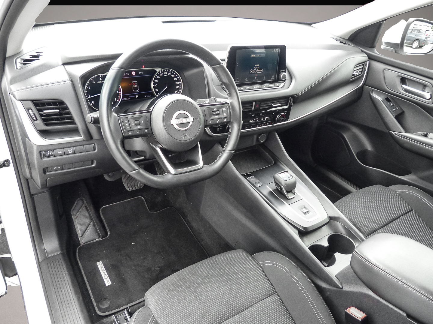 Nissan Qashqai (06/2023, Benzin)