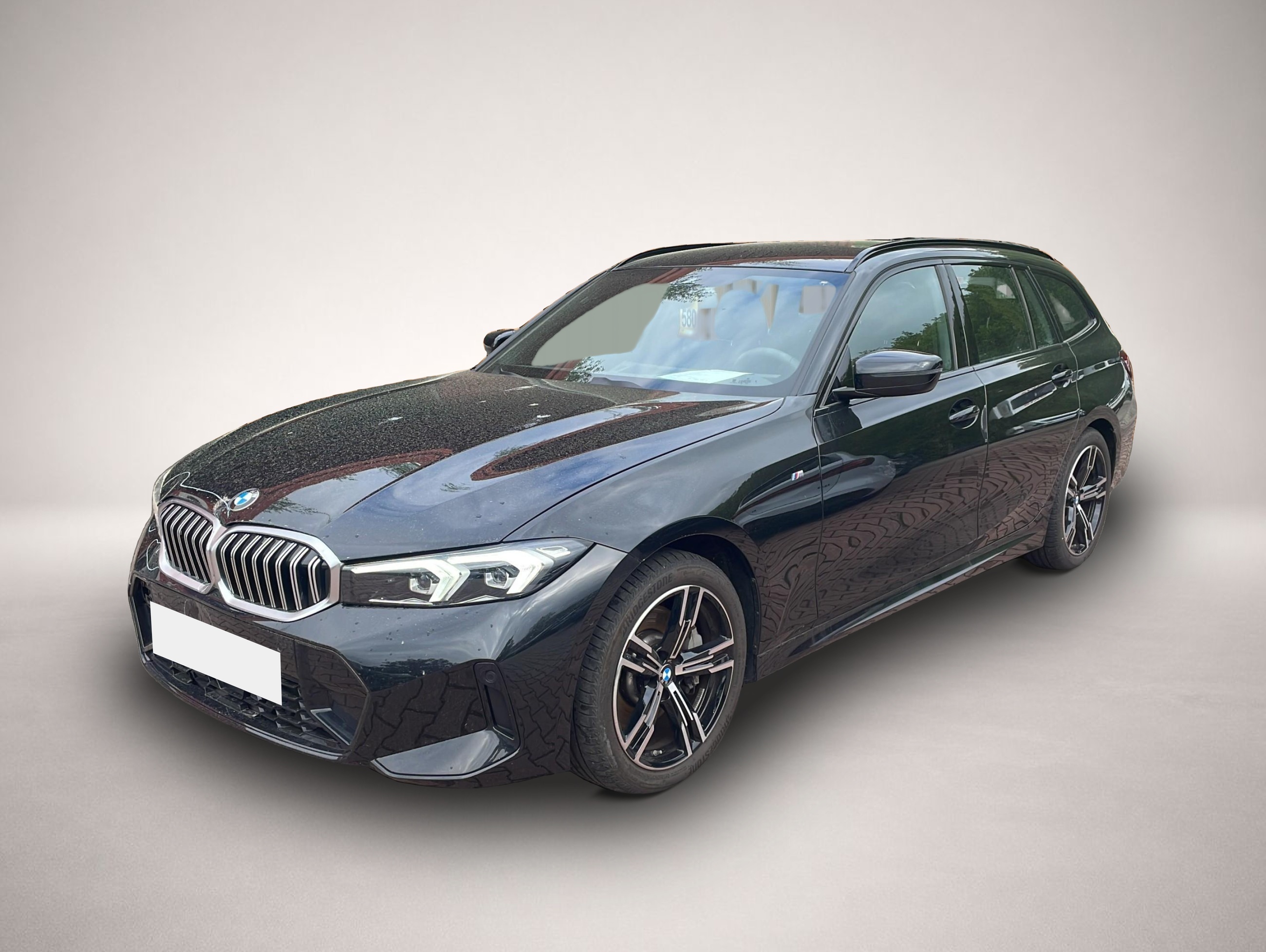 BMW 330 (05/2025, Benzin)