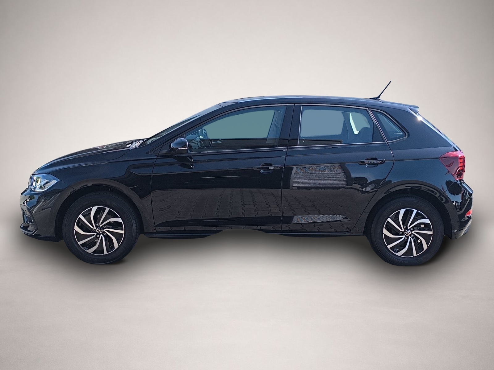 Volkswagen Polo (12/2021, Benzin)