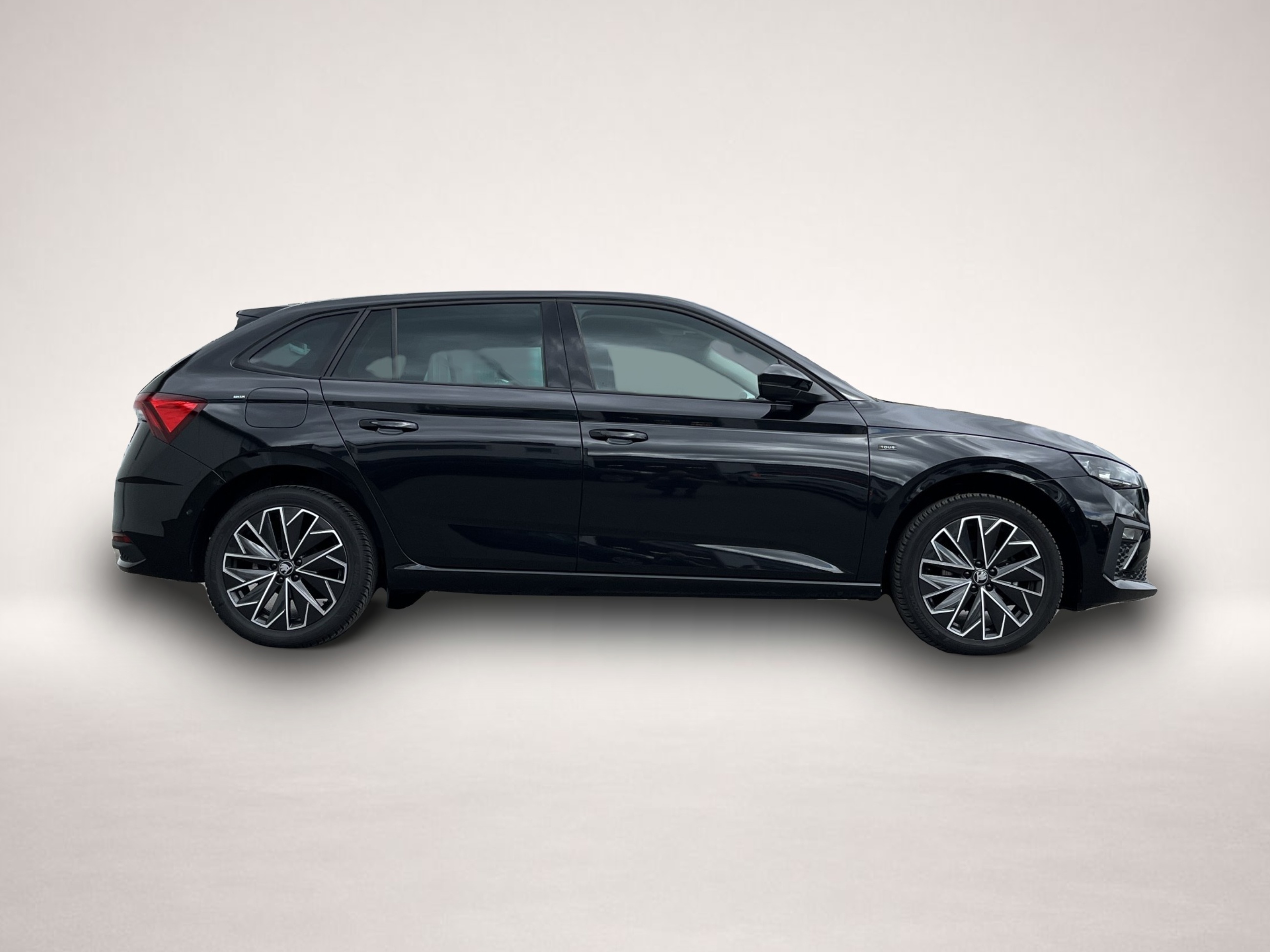 Skoda Scala (09/2025, Benzin)
