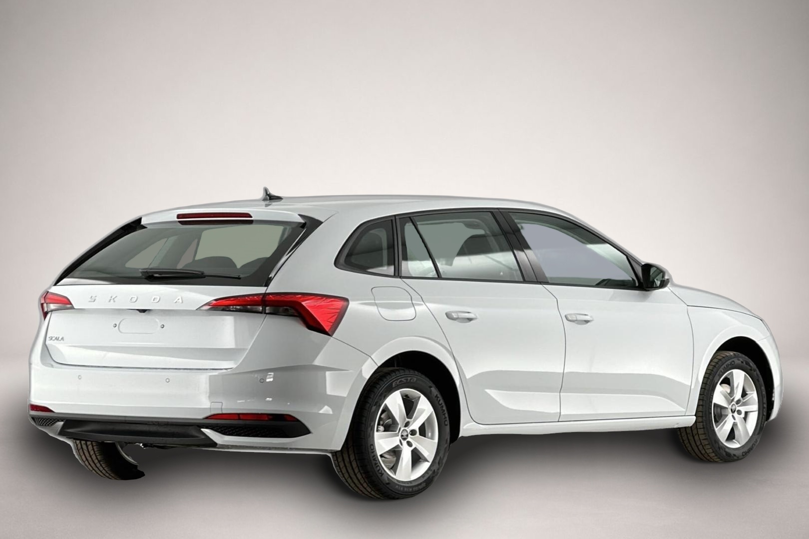Skoda Scala (, Benzin)