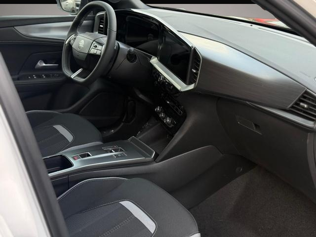 Opel Mokka (11/2025, Benzin)