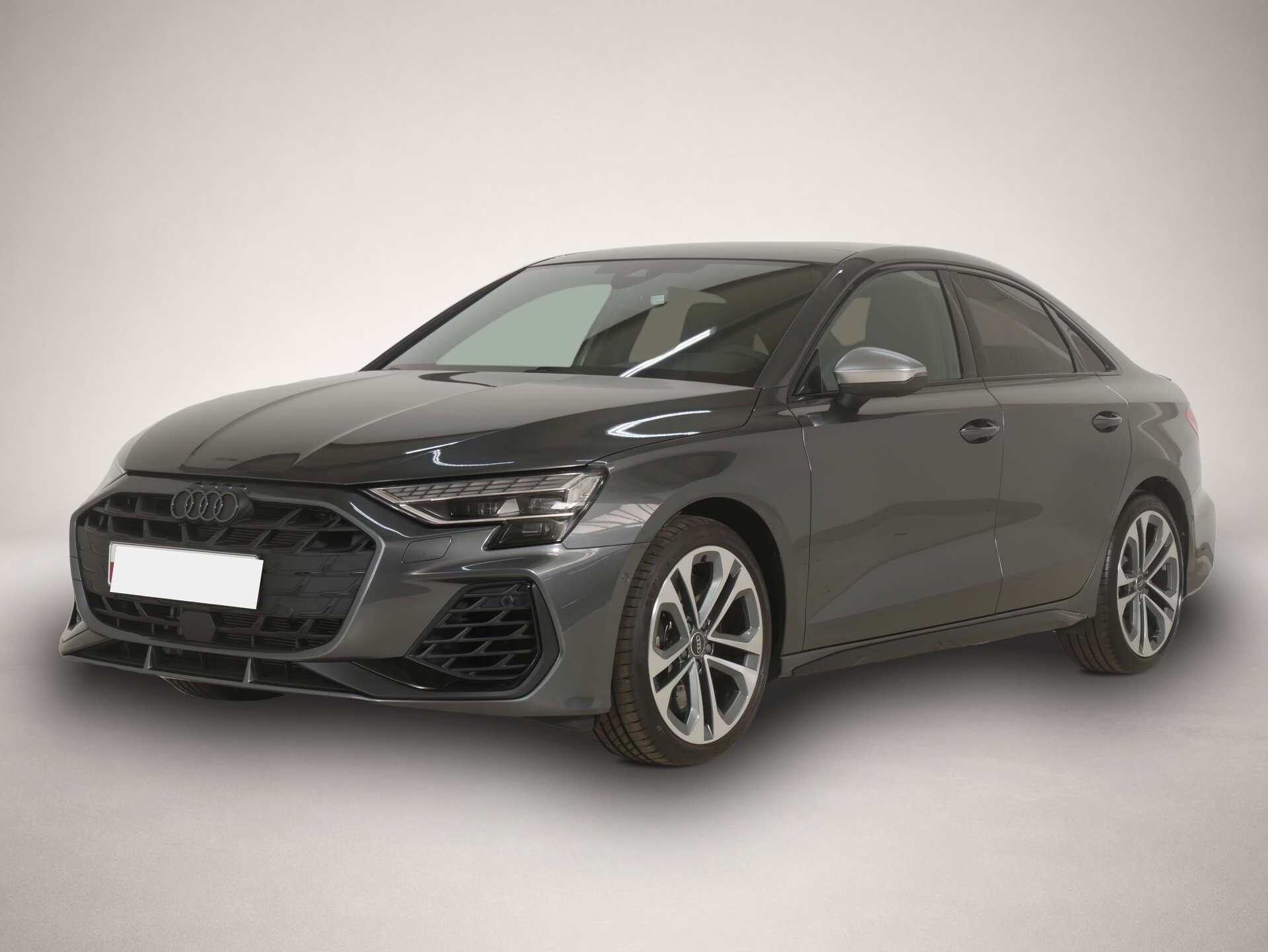 Audi quattro (01/2025, Benzin)