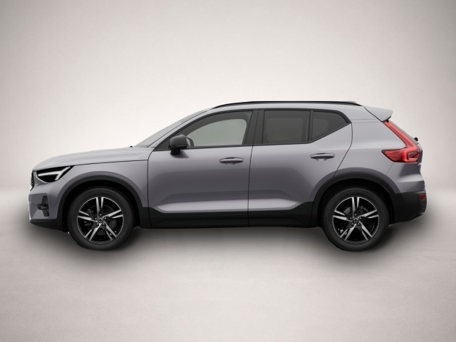 Volvo XC40 (05/2026, Benzin)