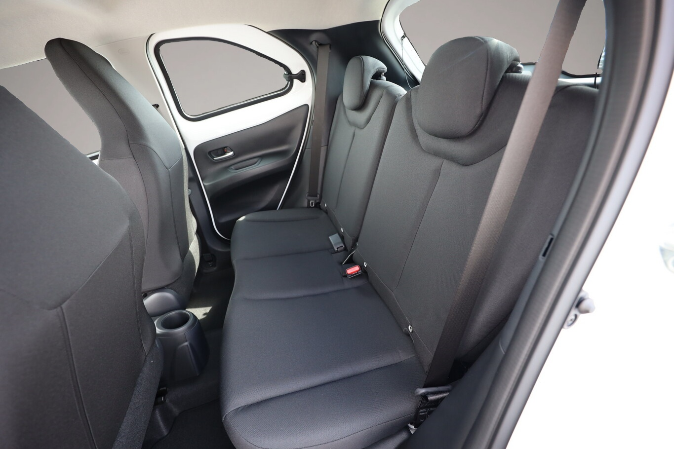 Toyota Aygo (X) (05/2023, Benzin)