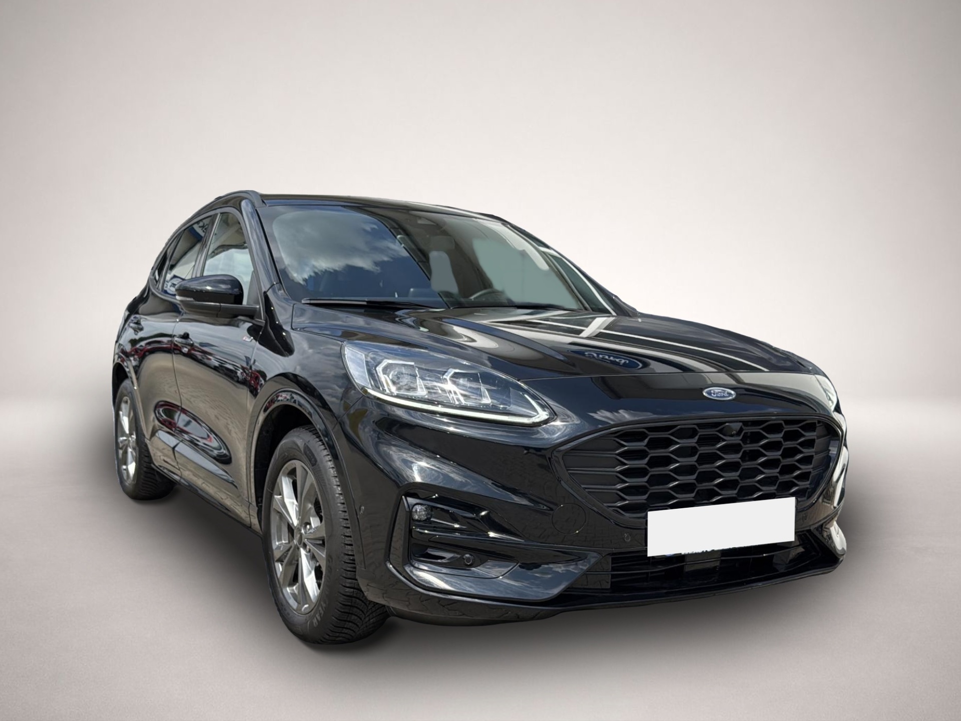 Ford Kuga (08/2023, Benzin)
