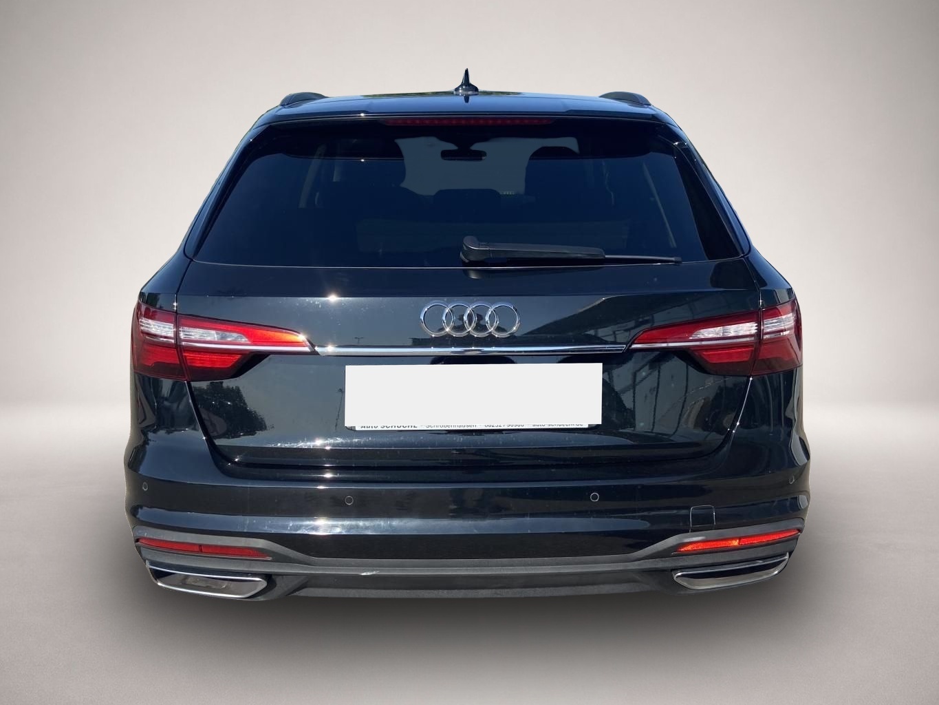 Audi A4 (08/2022, )