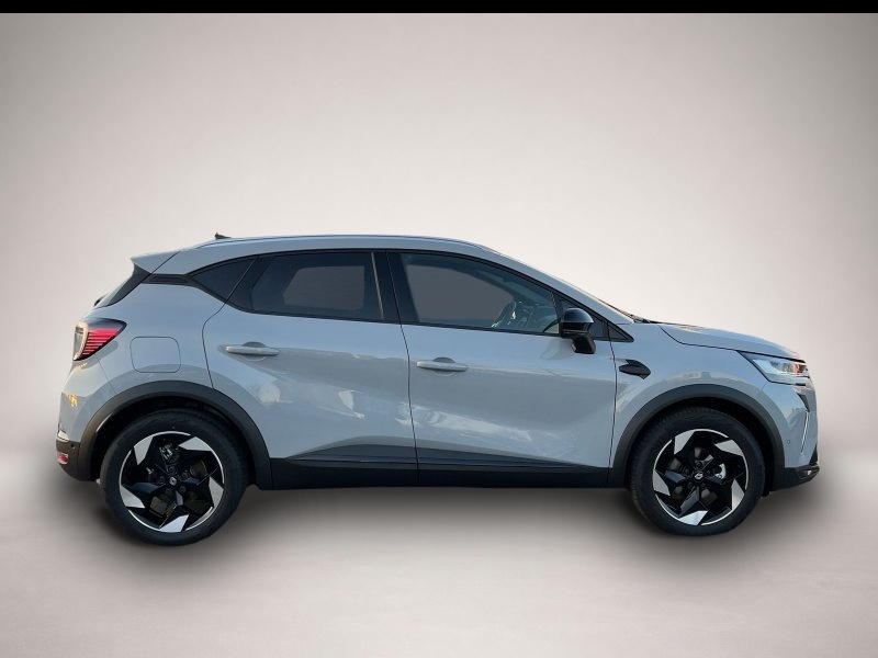 Renault Captur (06/2025, Benzin)