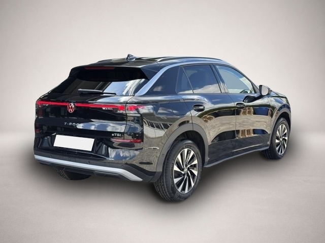 Volkswagen T-Roc (05/2026, Benzin)