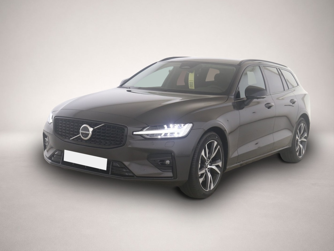 Volvo V60 (02/2025, Benzin)