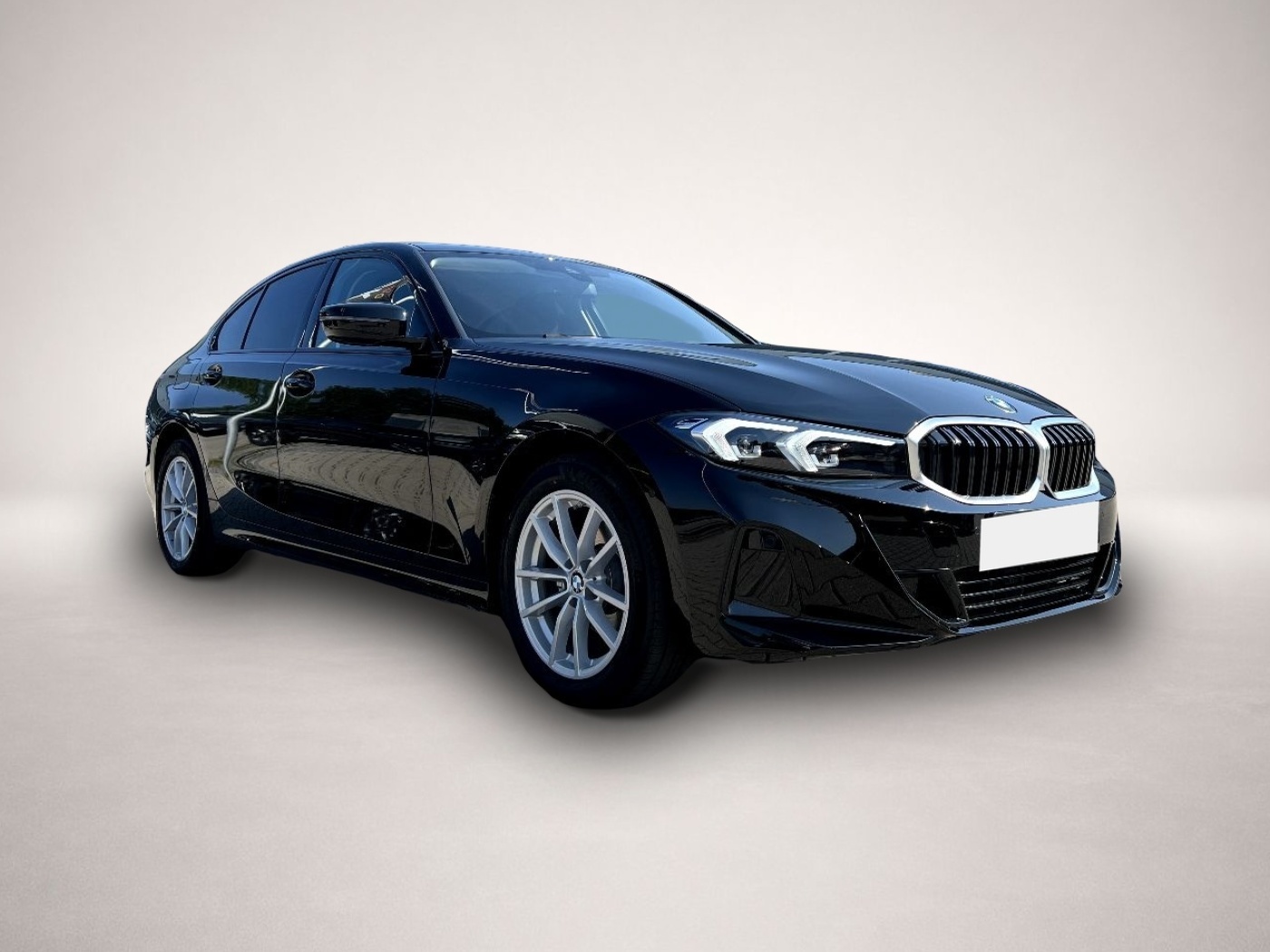 BMW 318 (04/2024, Benzin)
