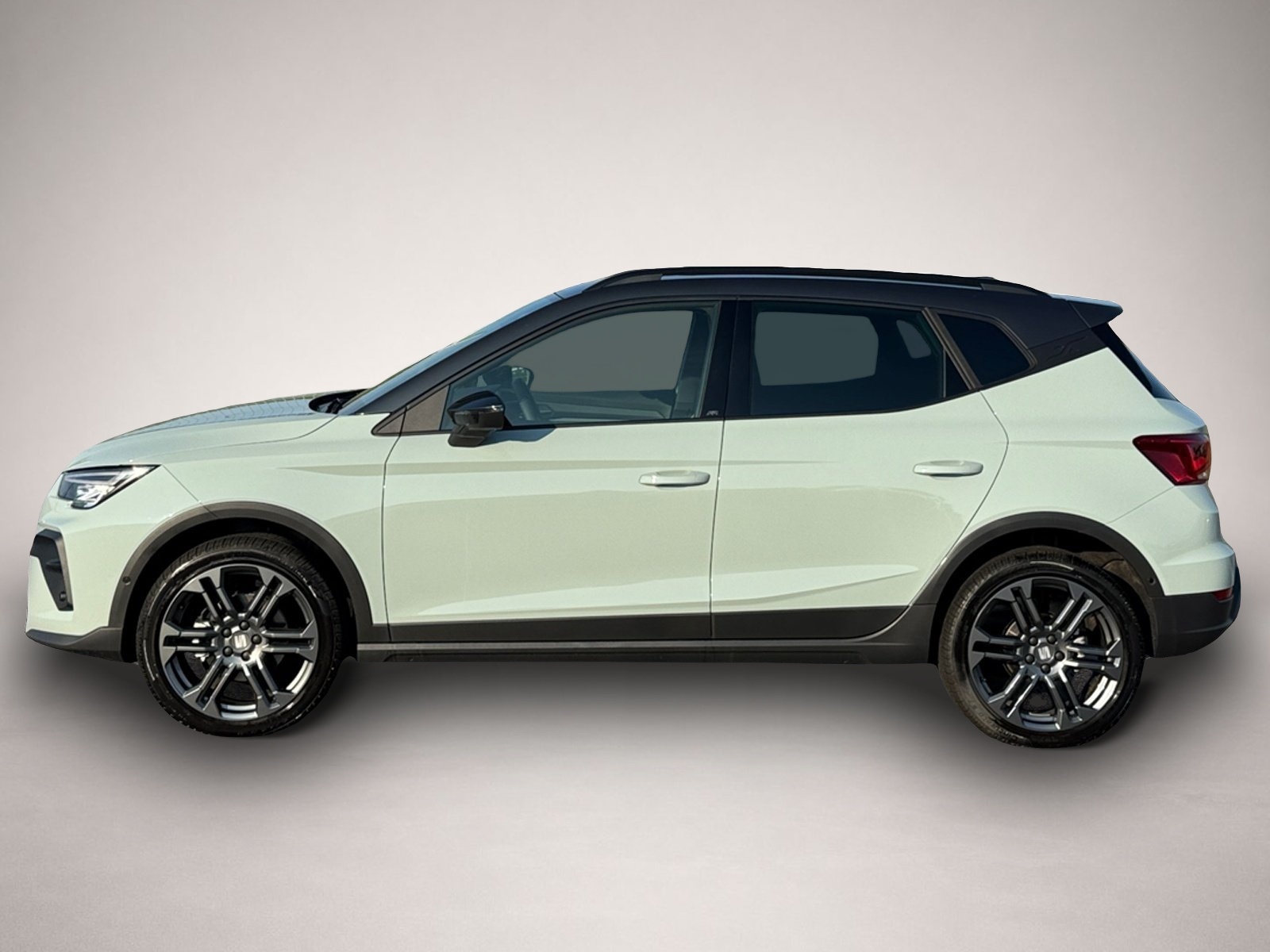 Seat Arona (06/2026, Benzin)