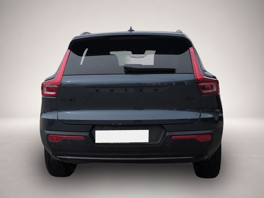 Volvo XC40 (09/2025, Benzin)