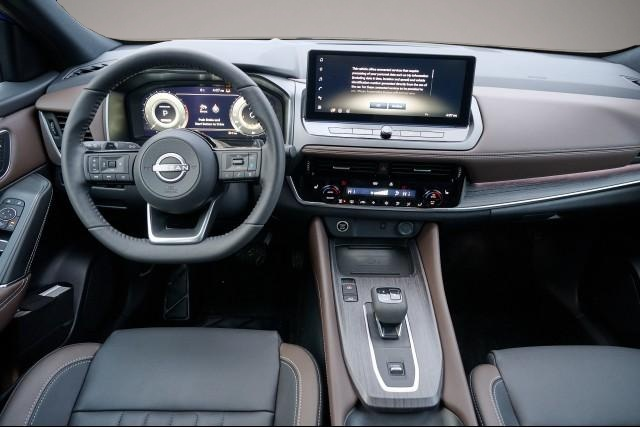 Nissan Qashqai (, Benzin)
