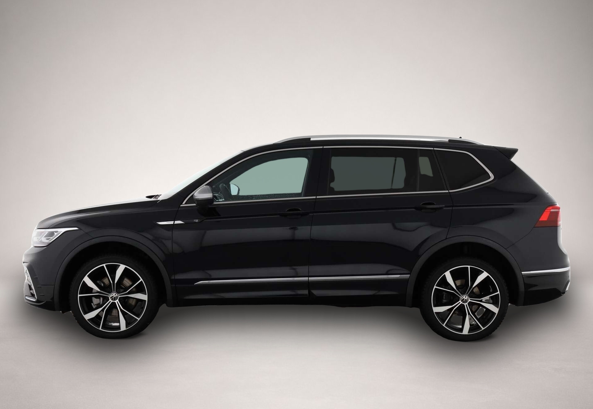 Volkswagen Tiguan Allspace (03/2024, Benzin)