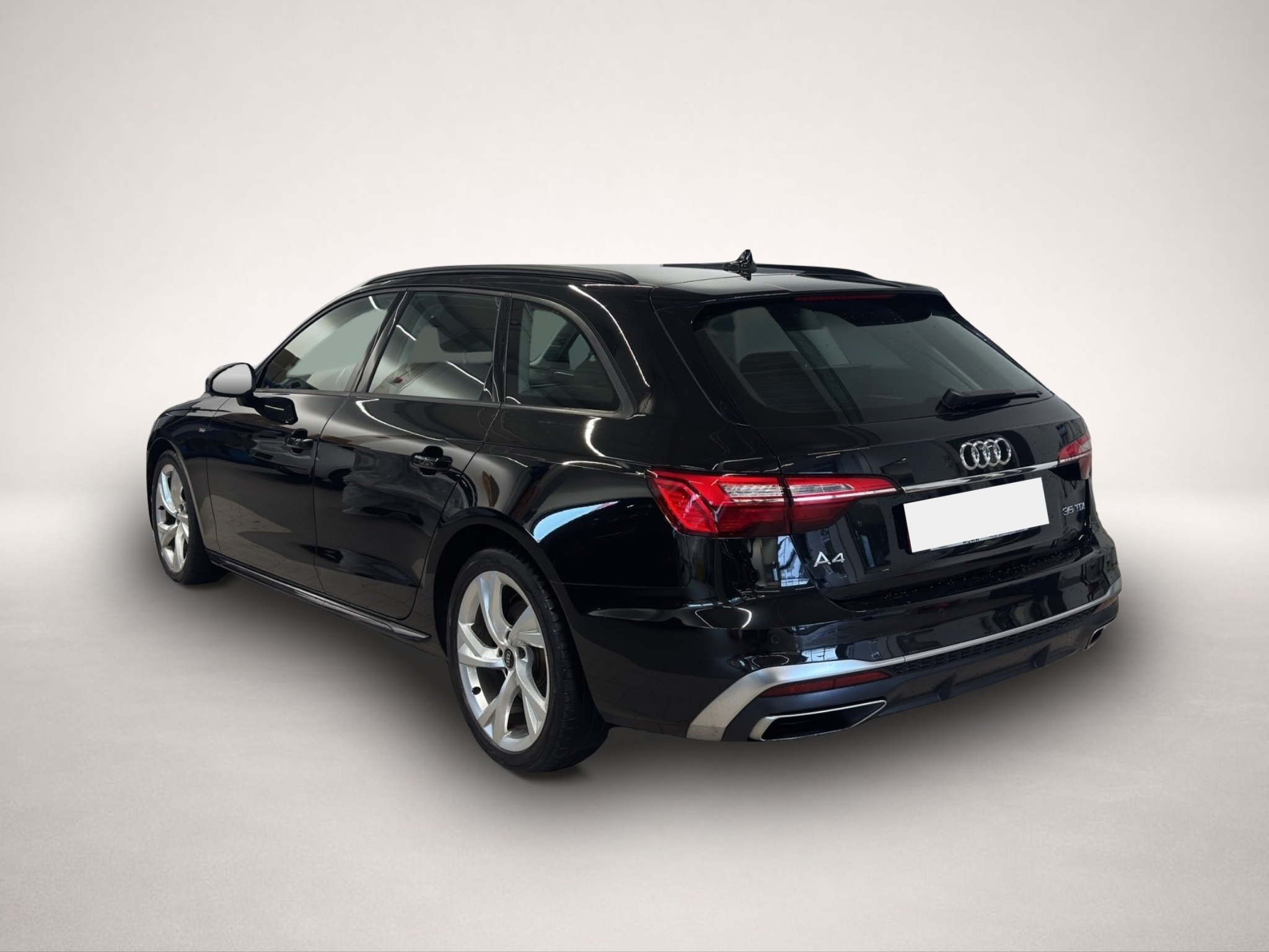Audi A4 (04/2021, Diesel)