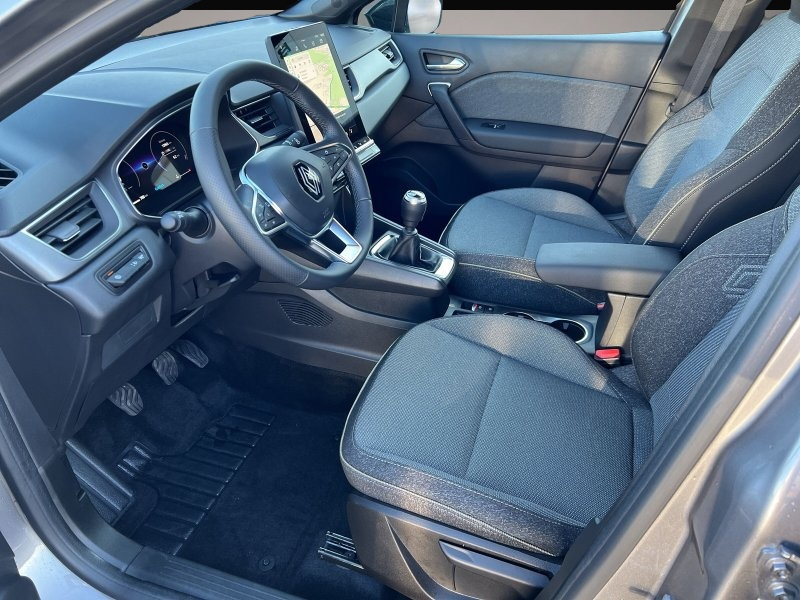 Renault Captur (06/2025, Benzin)