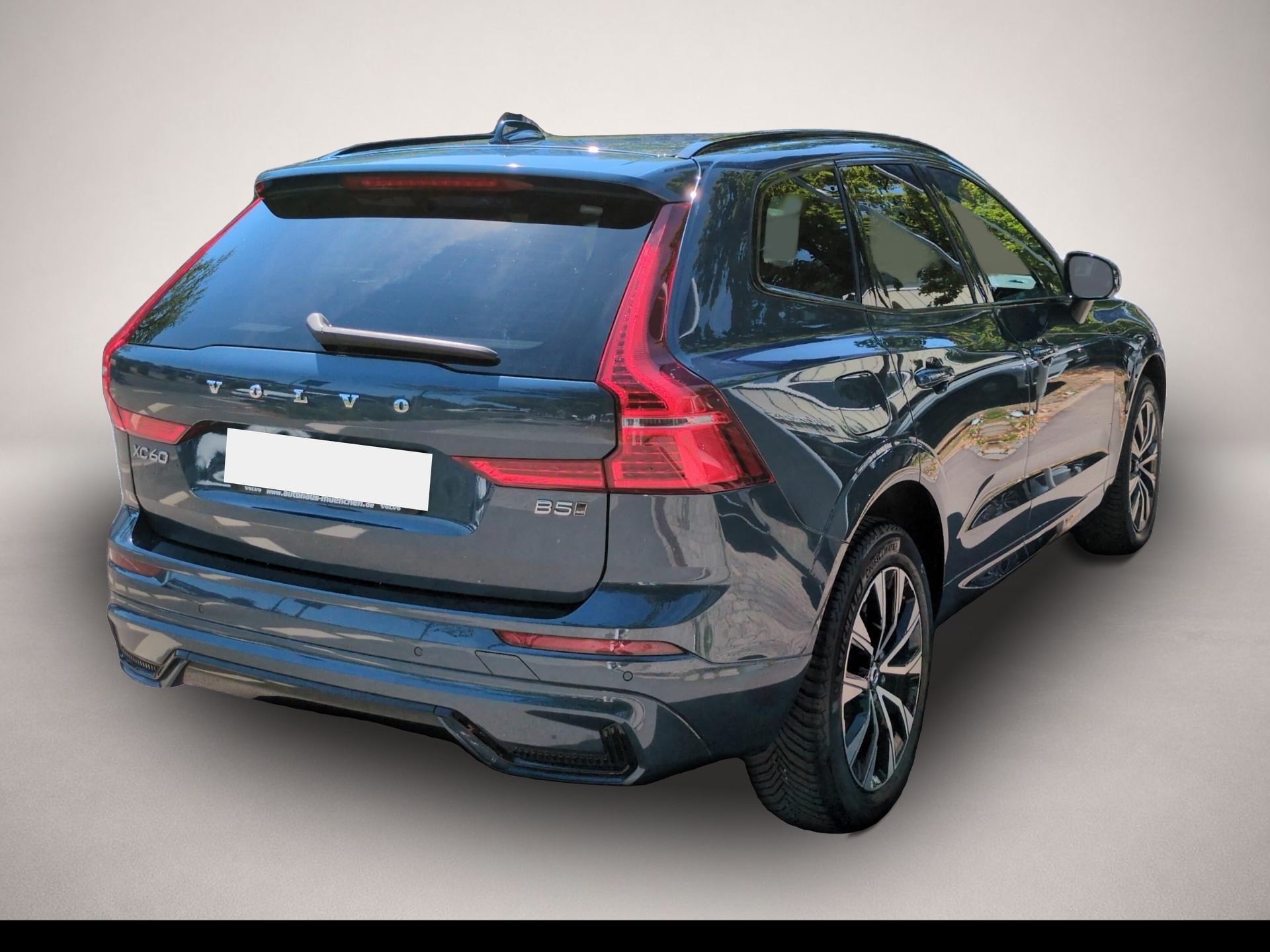 Volvo XC60 (06/2024, Benzin)