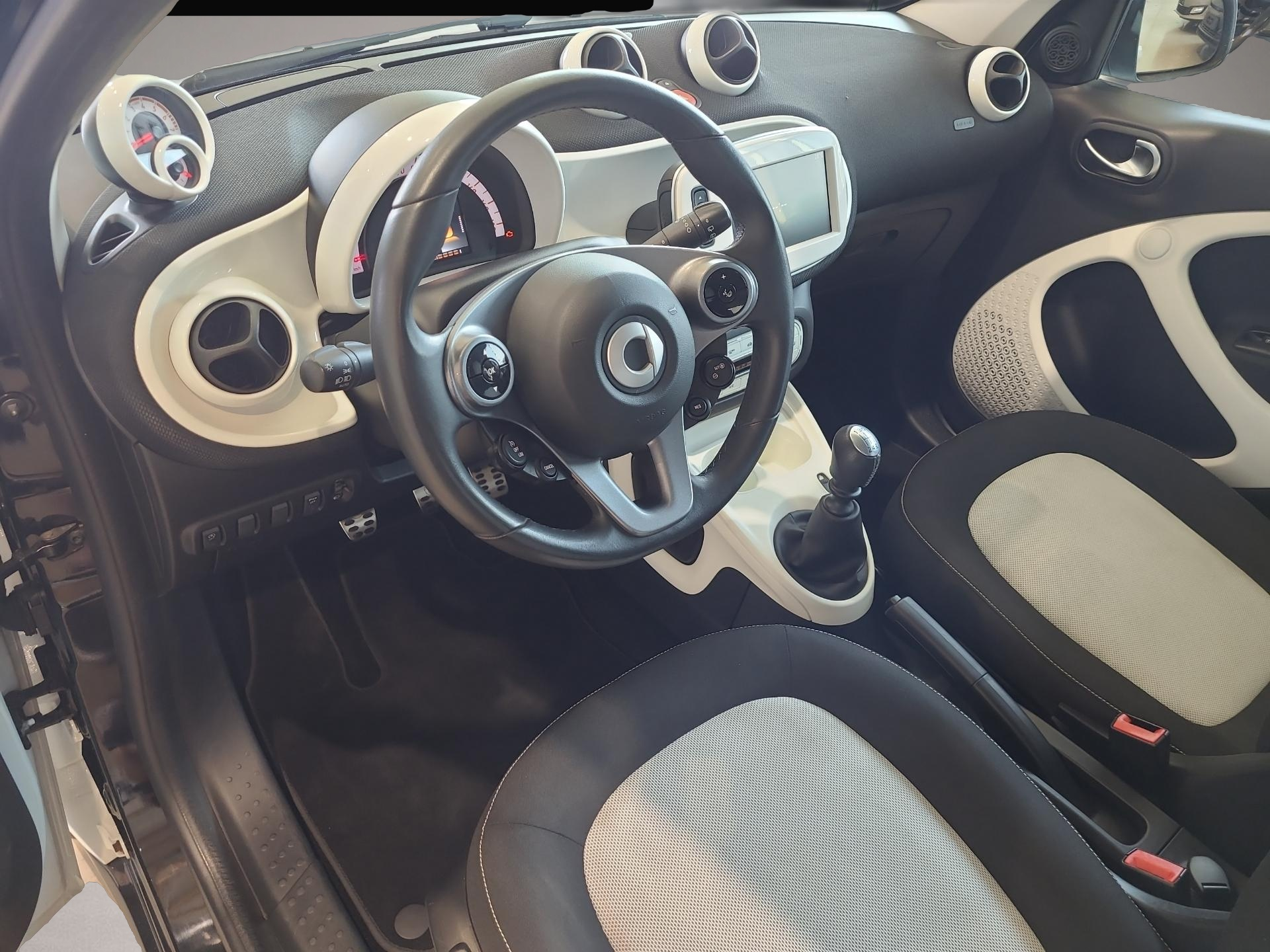 Smart ForFour (08/2017, Benzin)