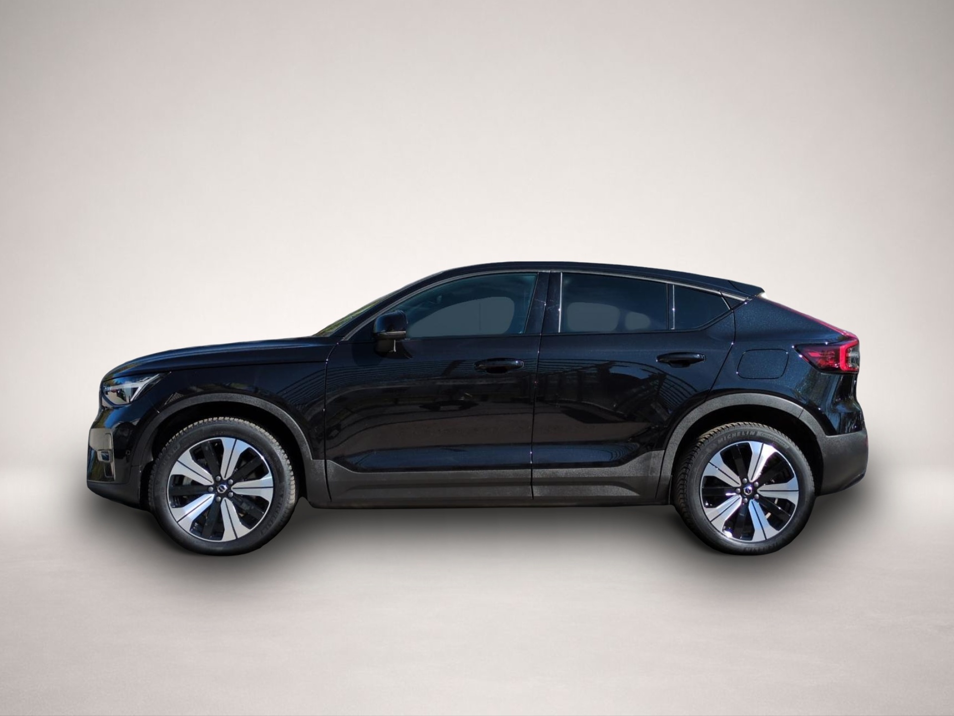 Volvo C40 (03/2023, ELECTRIC)