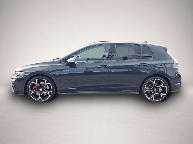 Volkswagen Golf (05/2026, Benzin)