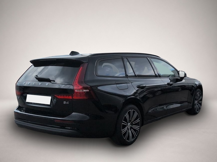 Volvo V60 (10/2025, Benzin)