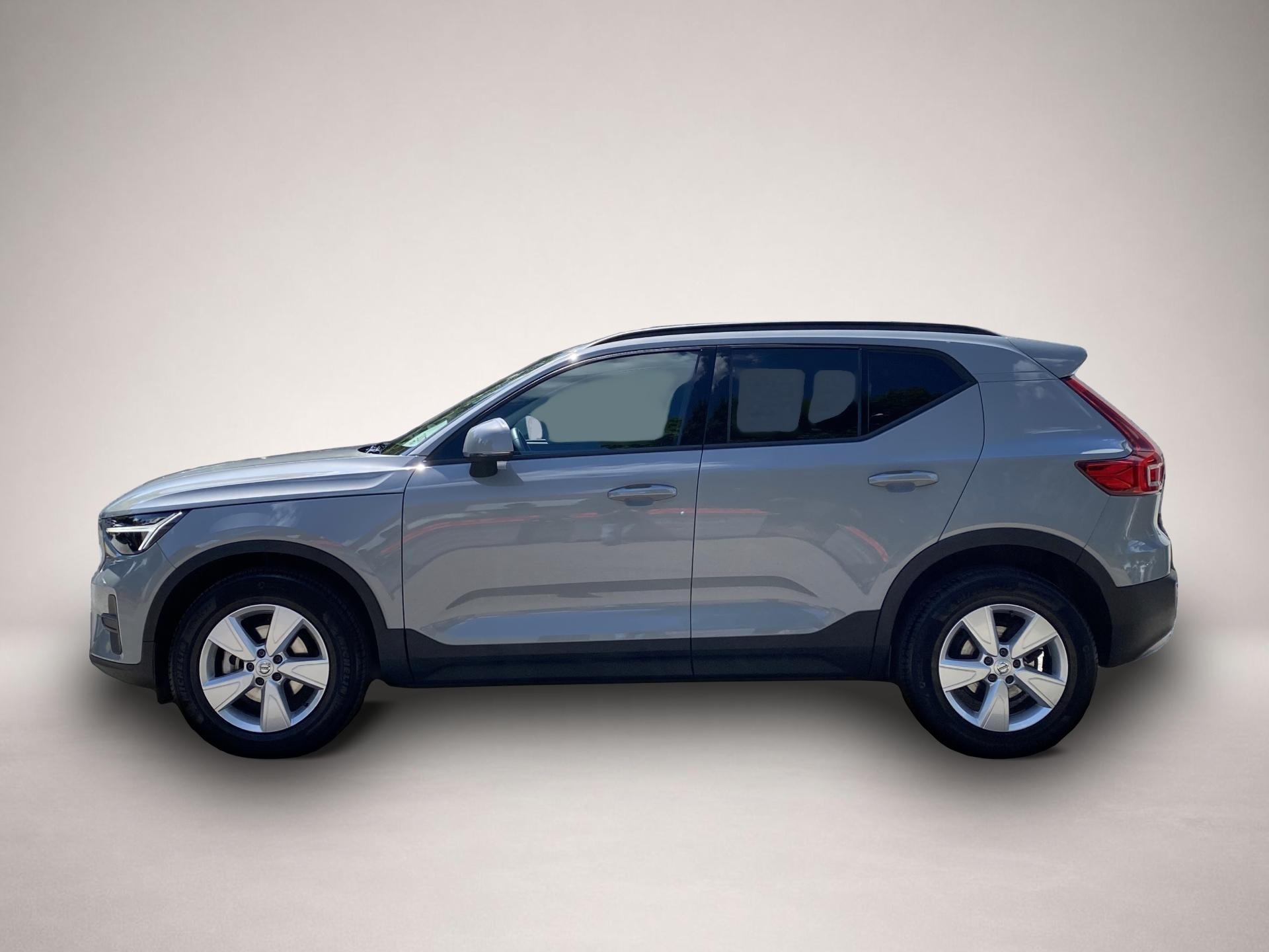 Volvo XC40 (07/2023, Benzin)