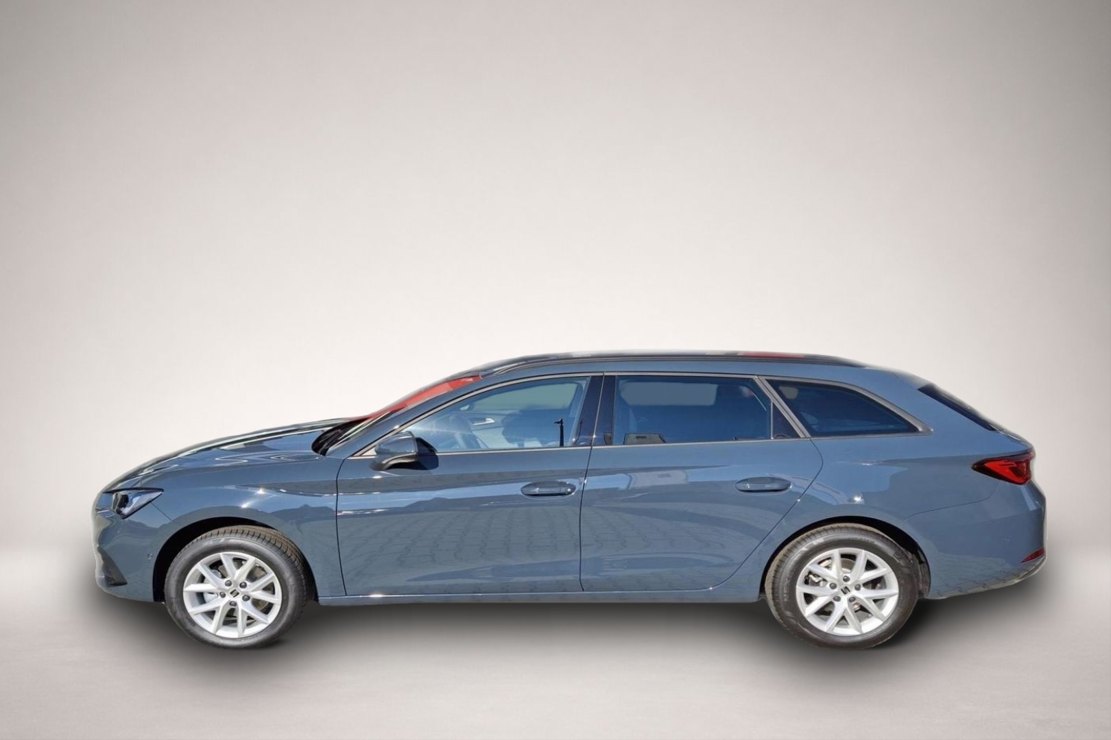 SEAT Leon, image 2 of 2