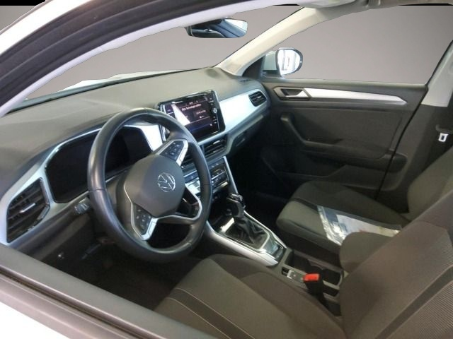Volkswagen T-Roc (08/2022, Benzin)