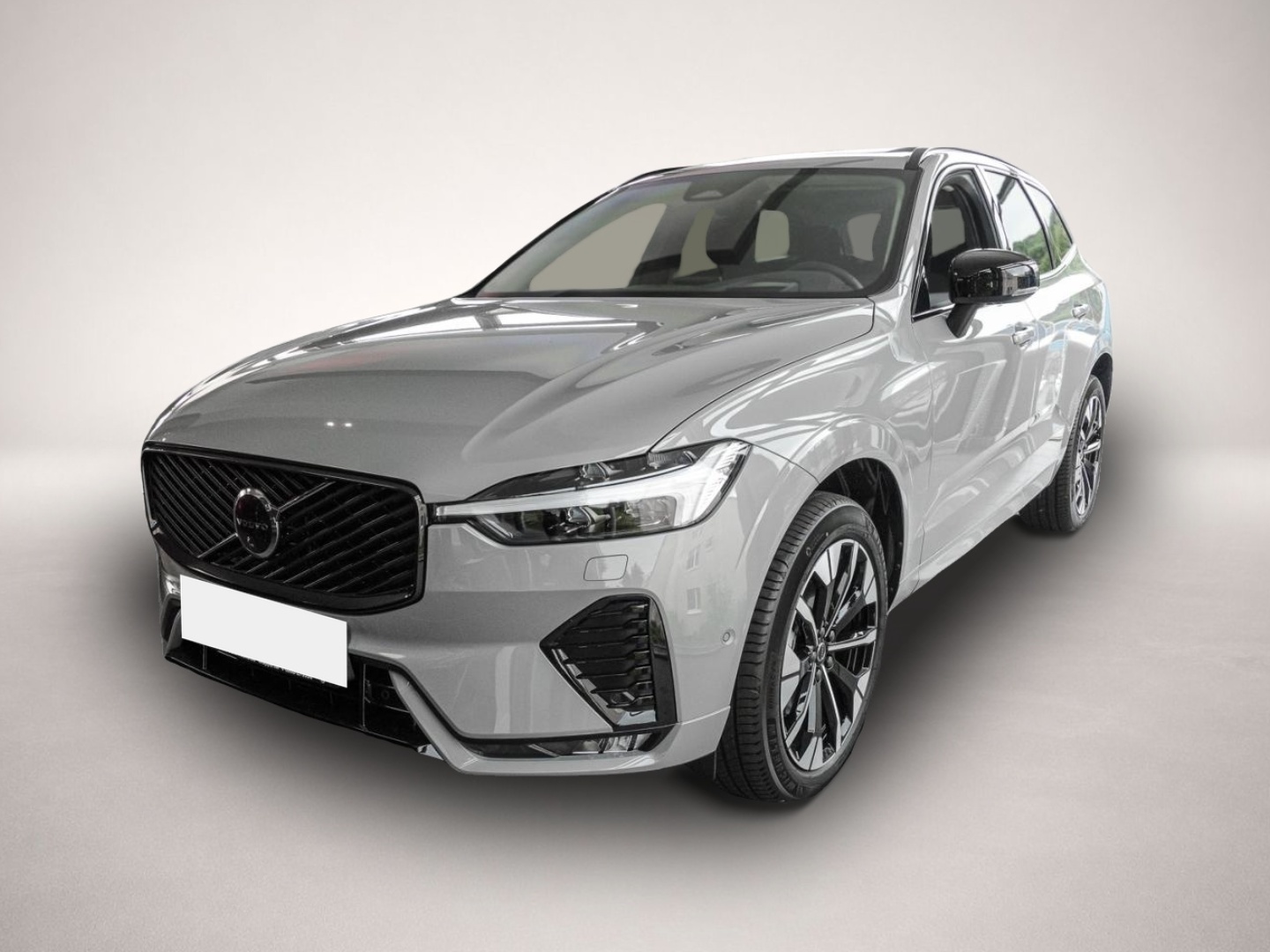 Volvo XC60 (06/2025, Benzin)