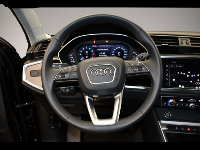 Audi Q3 (10/2025, )
