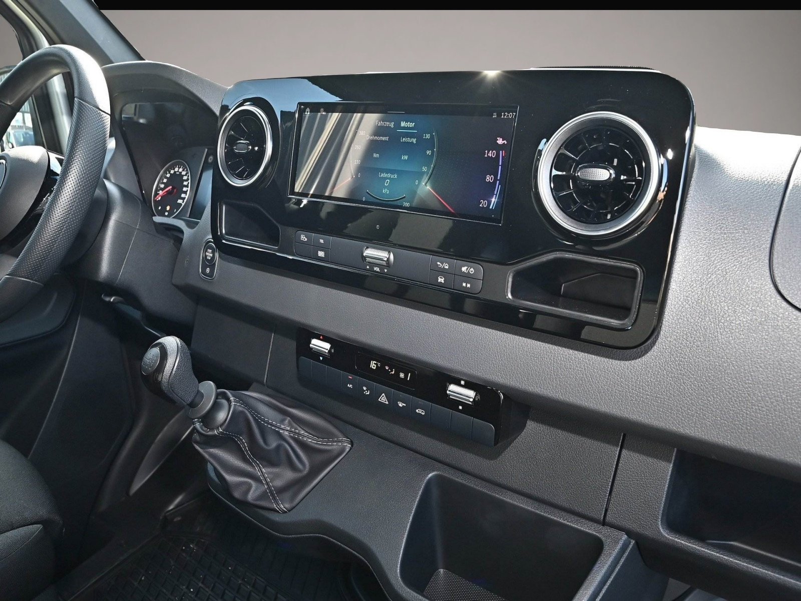 Mercedes-Benz Sprinter (01/2026, Diesel)