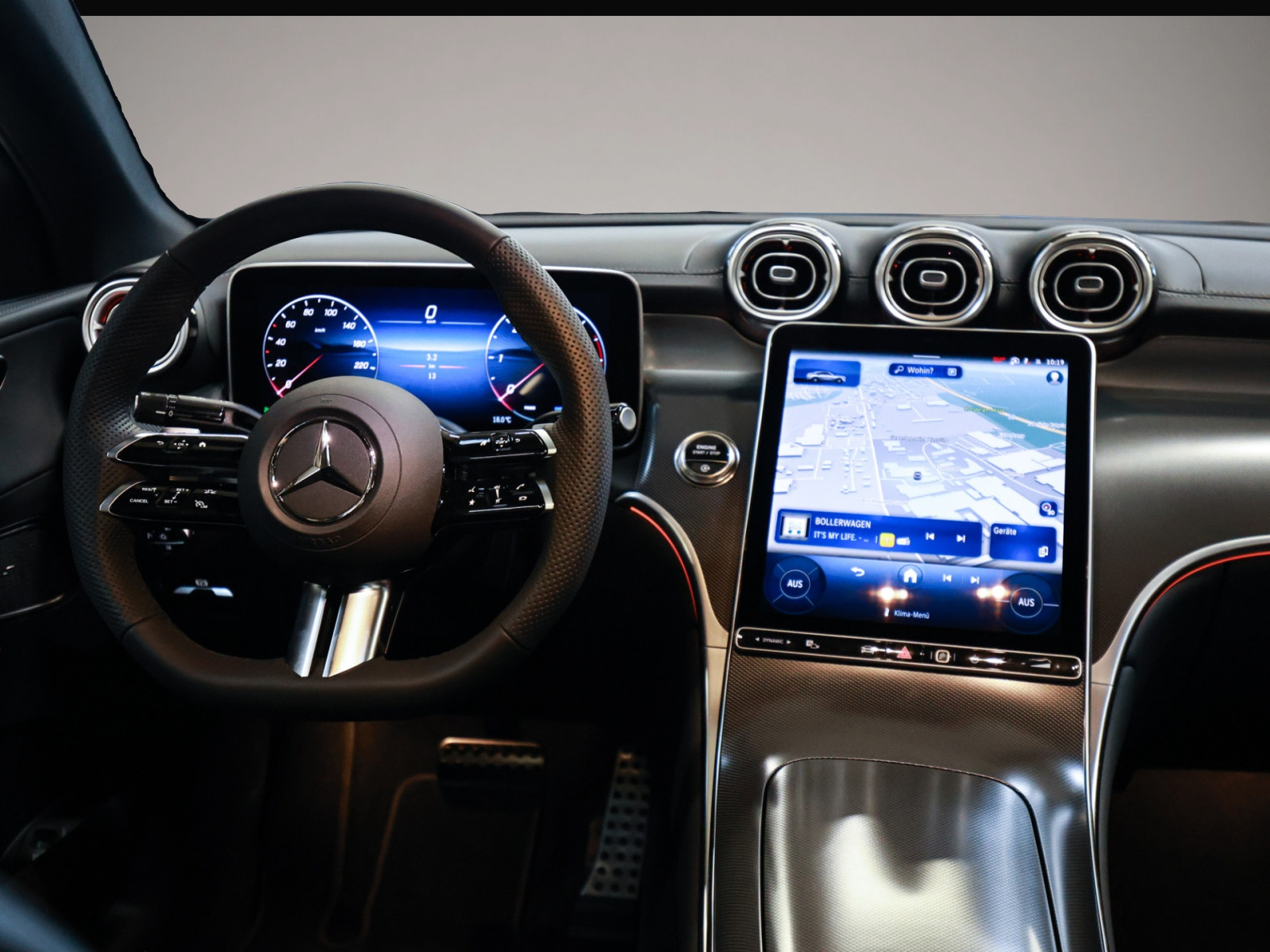 Mercedes-Benz GLC 220 (02/2026, Diesel)