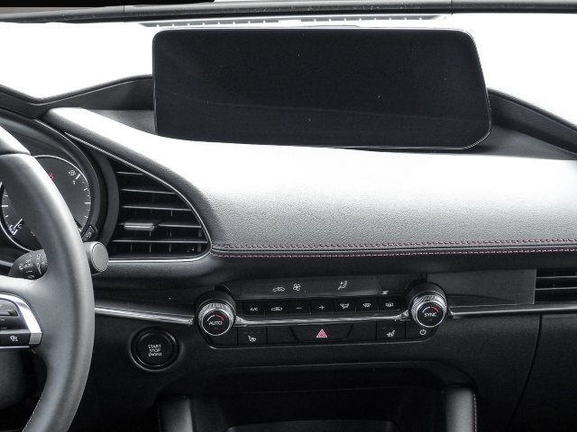 Mazda 3 (05/2026, Benzin)