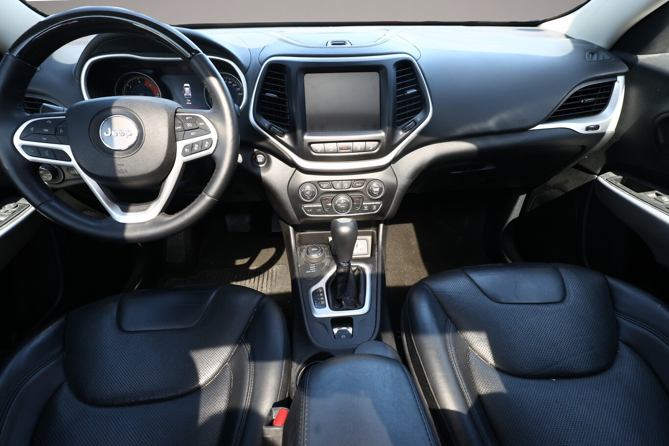 Jeep Cherokee (07/2018, )