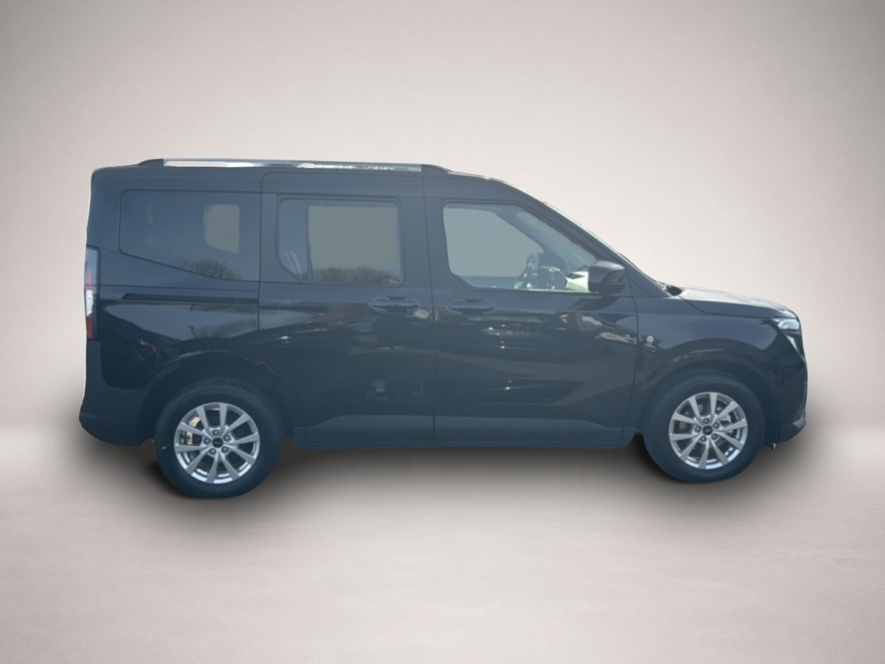 Ford Tourneo Courier (05/2026, Benzin)