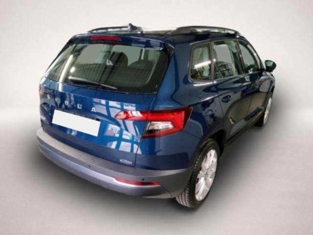Skoda Karoq (12/2021, Benzin)