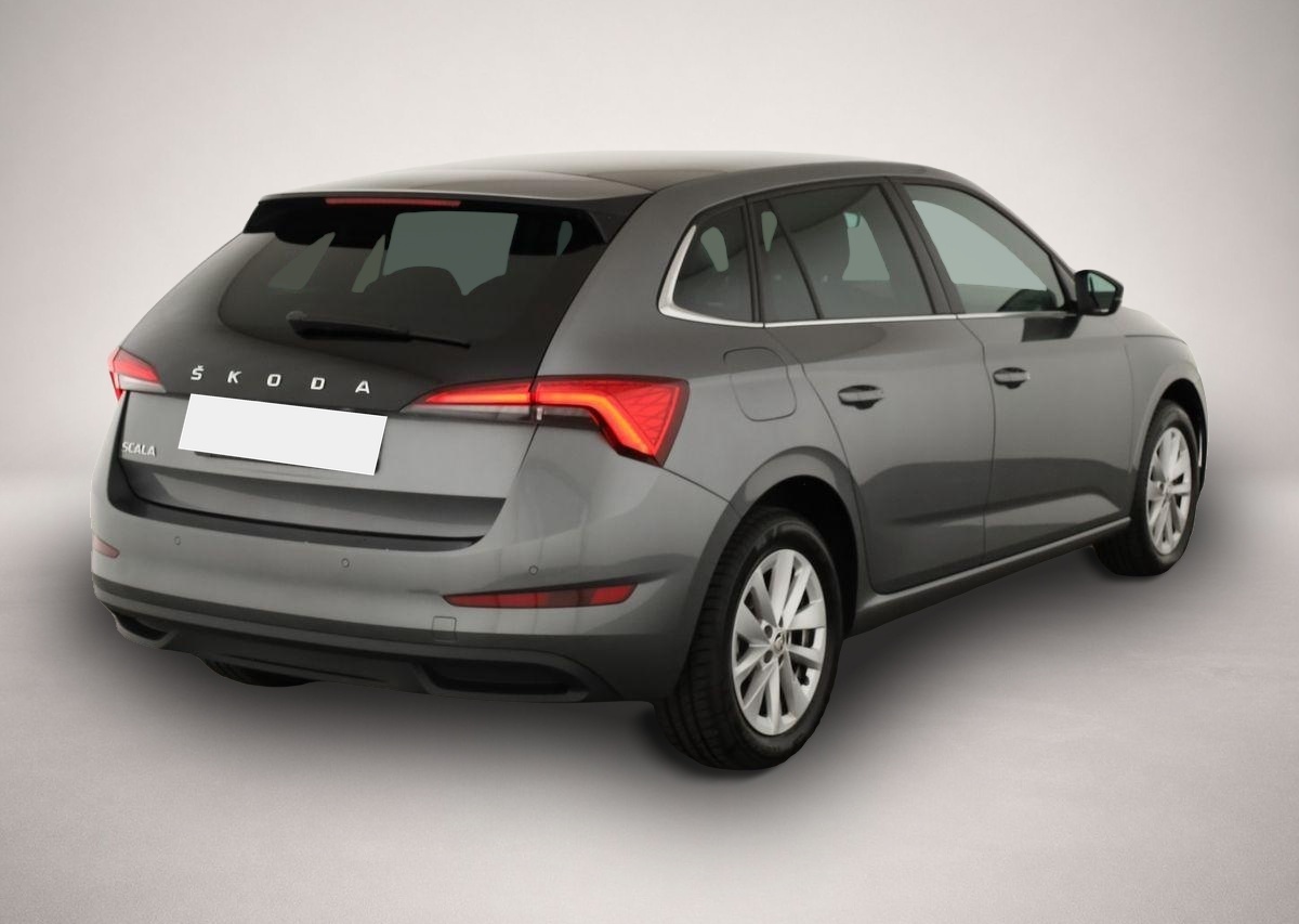 Skoda Scala (04/2023, Benzin)