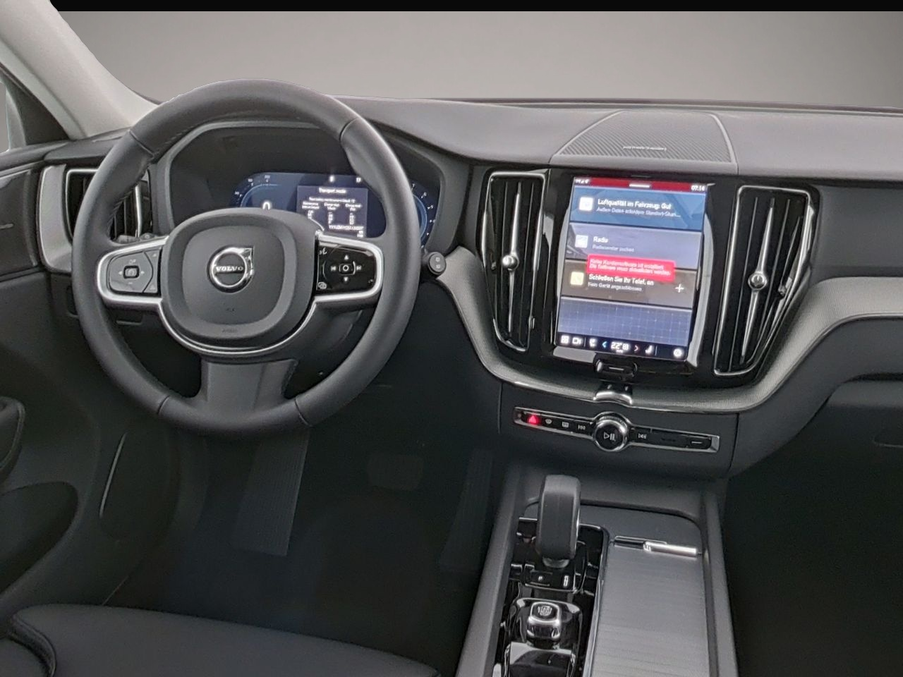 Volvo XC60 (05/2025, Benzin)