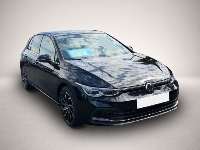 Volkswagen Golf (03/2021, Benzin)
