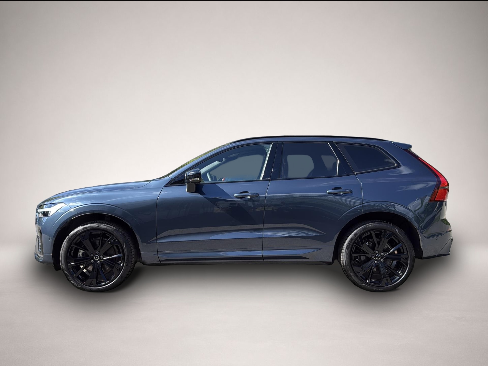 Volvo XC60 (09/2025, Benzin)