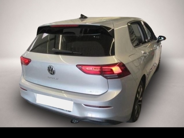 Volkswagen Golf (05/2021, Benzin)