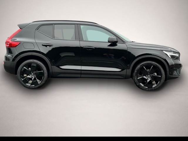 Volvo XC40 (01/2026, Benzin)